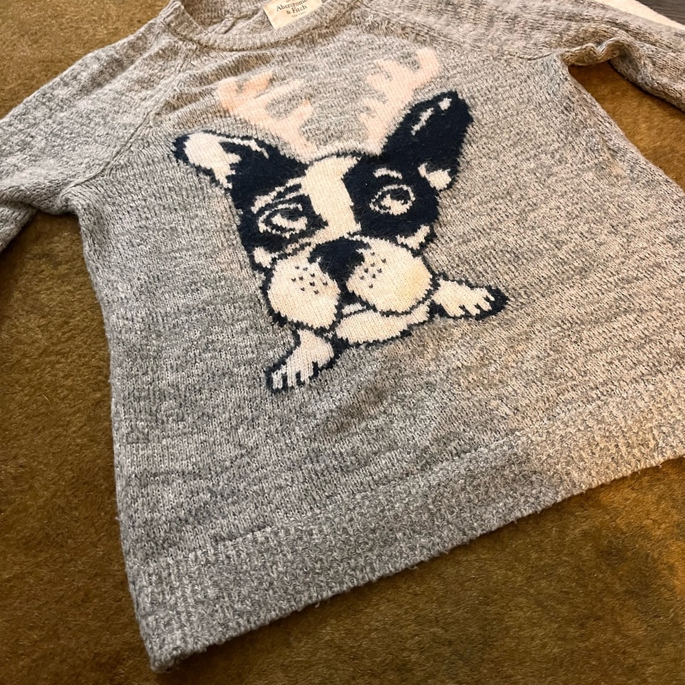 Gray Vintage Abercrombie & Fitch Sweater with Dog Design